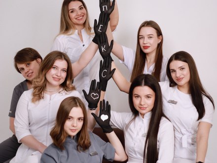 Клинике Апекс 19 лет — благодарим за доверие