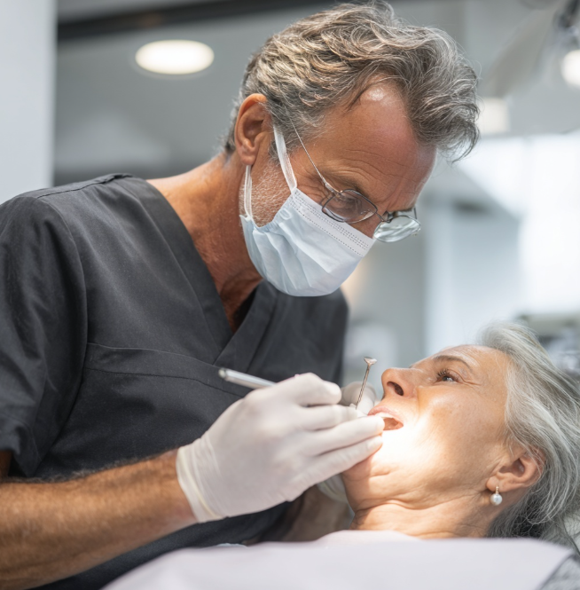 Бюгельный протез на аттачменах или кламмерная фиксация: плюсы и минусы