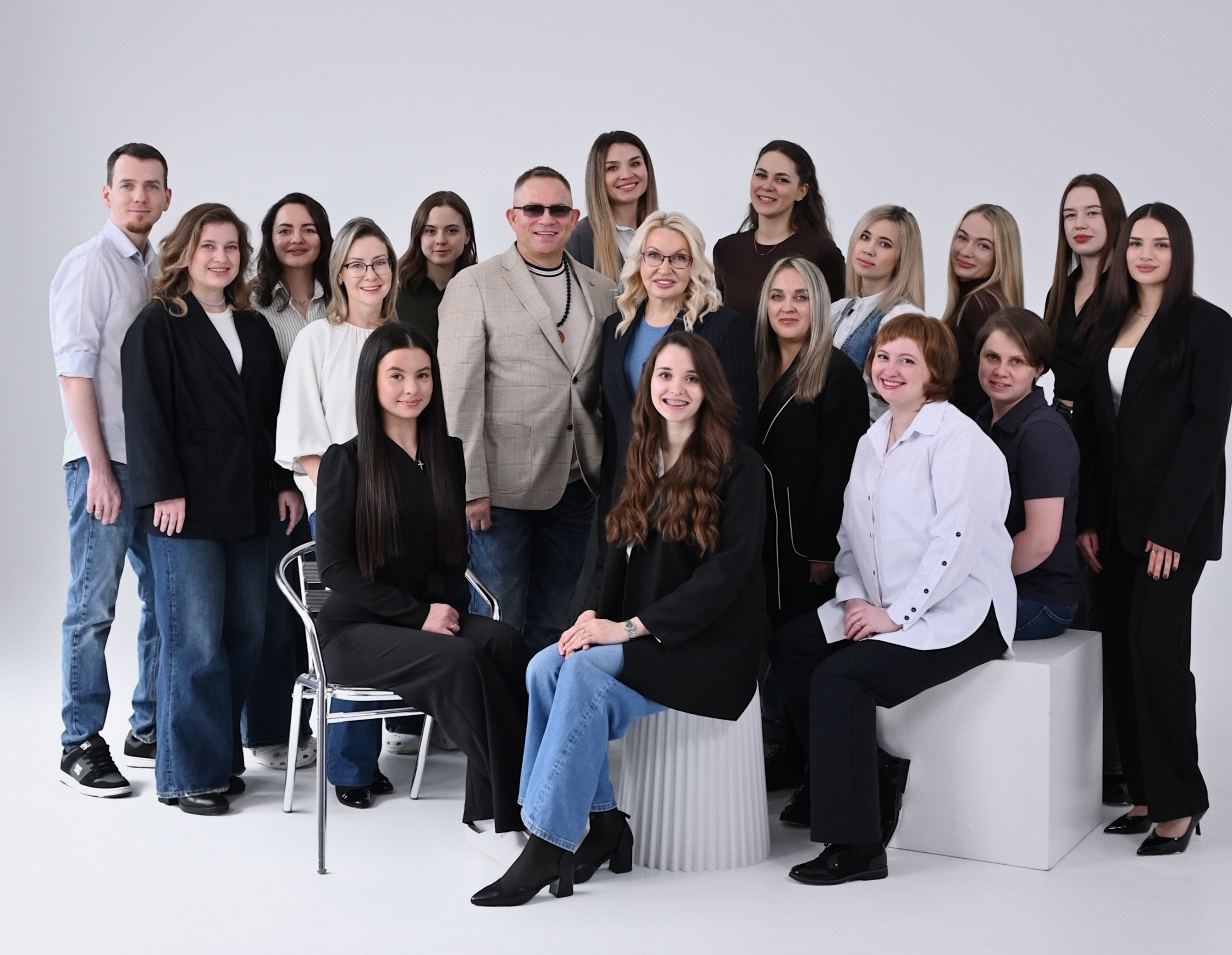 Дорогие пациенты, от всей души поздравляем Вас с Новым годом! 